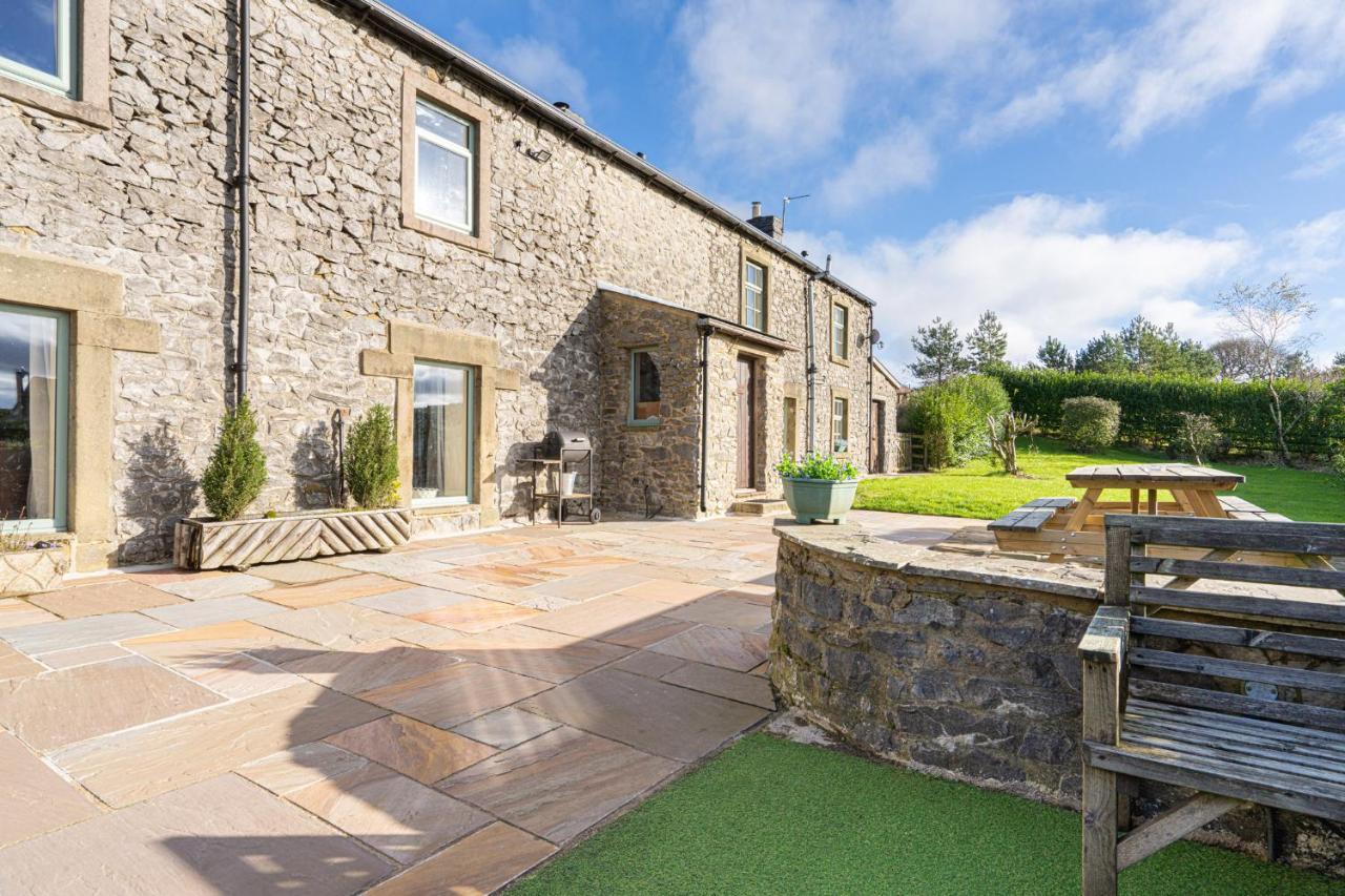 Hulmes Vale House - Sleeps 14 - Peak District Villa Buxton  Bagian luar foto