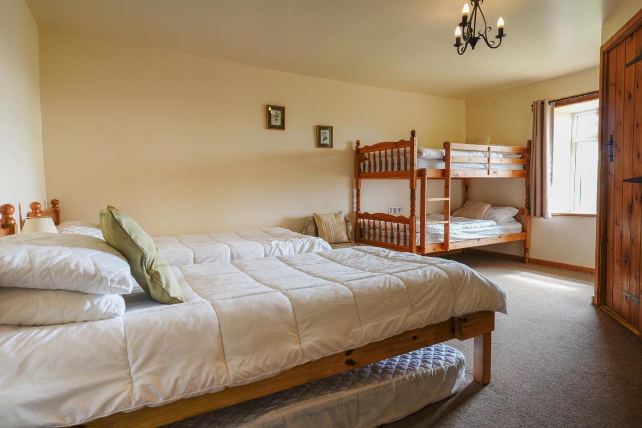 Hulmes Vale House - Sleeps 14 - Peak District Villa Buxton  Bagian luar foto